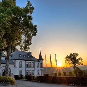 Chateau D'urspelt Hotel Urspelt